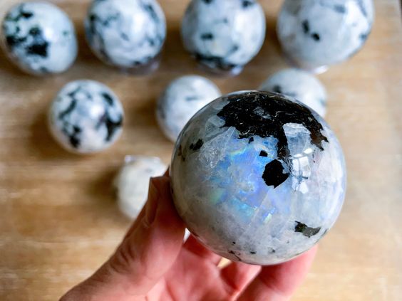 Moonstone Crystal Ball (Flashy Grade)