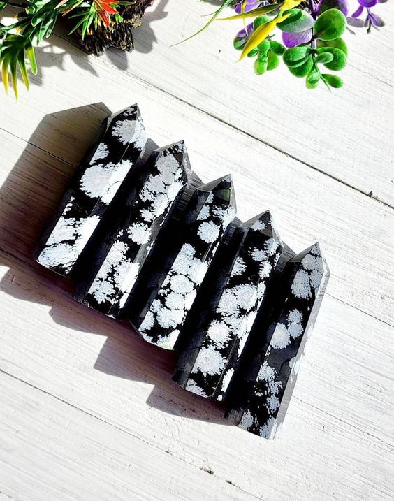 Snowflake Obsidian Tower