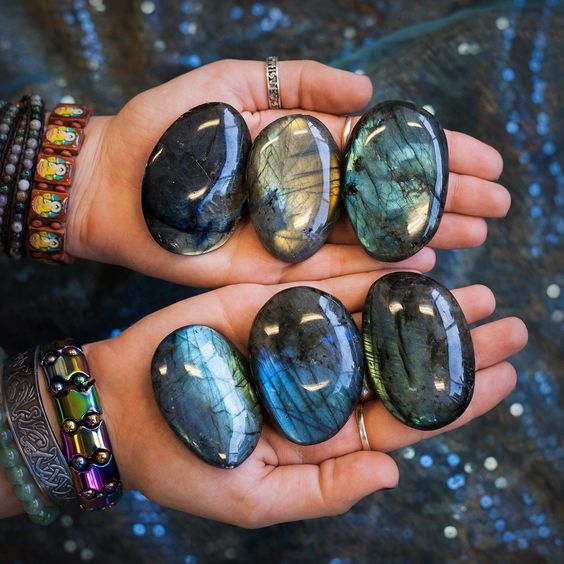 Labradorite Flashy Palm Stones